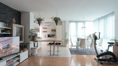 Osijek, Retfala, prodaje se 3 soban stan površine 92 m², 4. kat