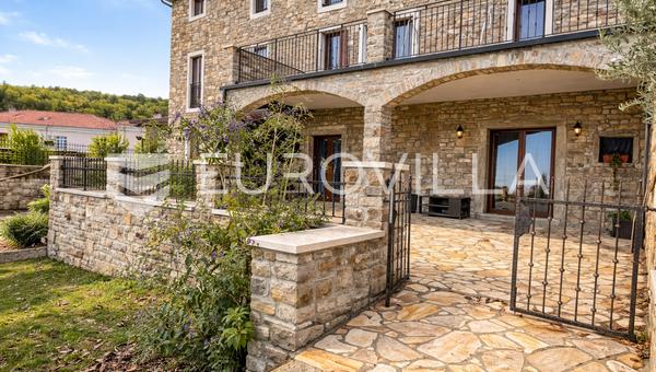 Istriya, Sıra Ev, 187 m²