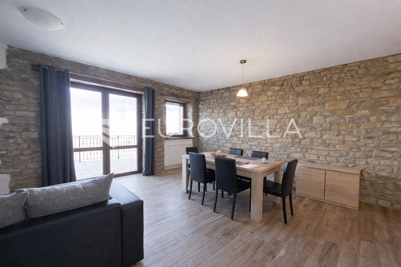 Istra, House in a row, 187 m²