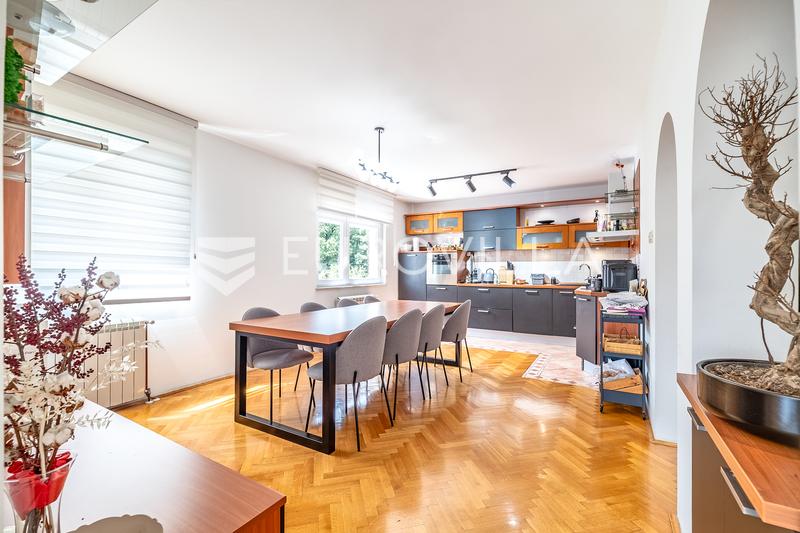 Zagreb, Sesvete, prekrasna obiteljska kuća 360 m² - 5