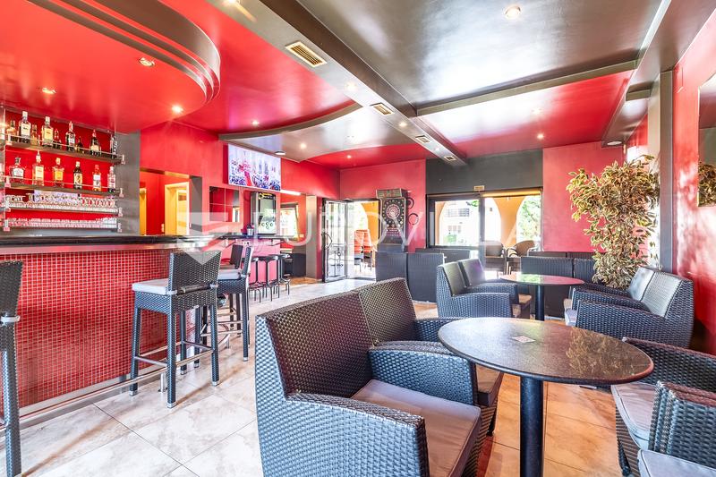 Zagreb, Sveta Klara, välskött kommersiell lokal på bottenvåningen, 117 m² - 2