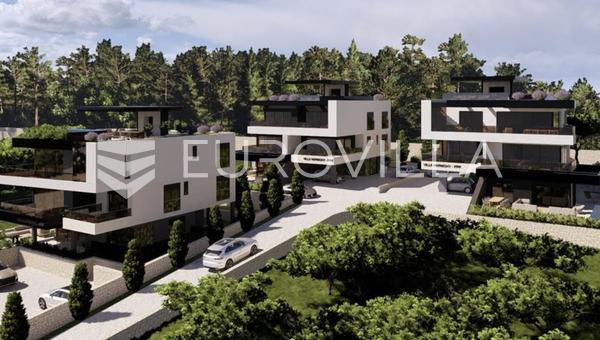 Krk, un apartamento de tres habitaciones con una superficie habitable de 120 m², jardín y sótano
