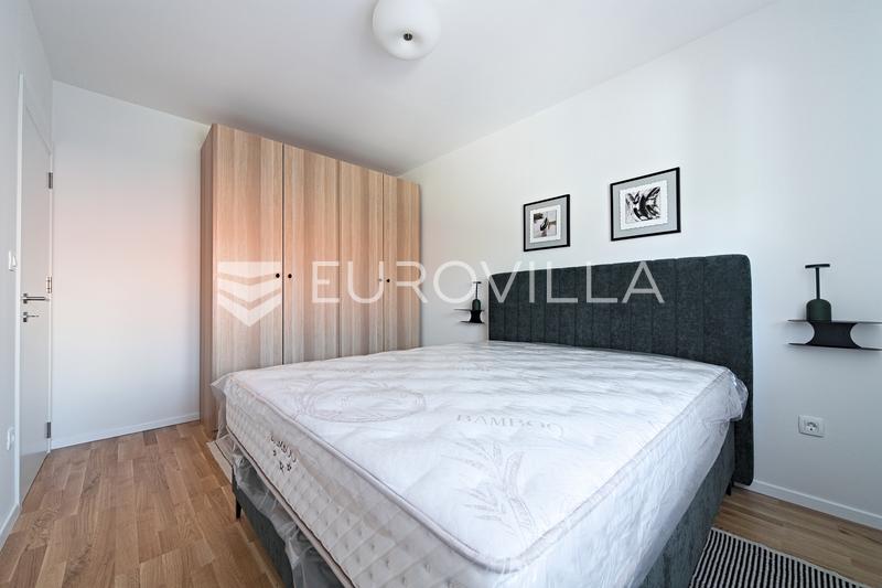 Osijek, Centro de la ciudad, primer alquiler de un apartamento de un dormitorio con una plaza de aparcamiento, 46 m² - 4