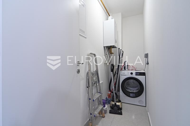 Osijek, Centro de la ciudad, primer alquiler de un apartamento de un dormitorio con una plaza de aparcamiento, 46 m² - 13