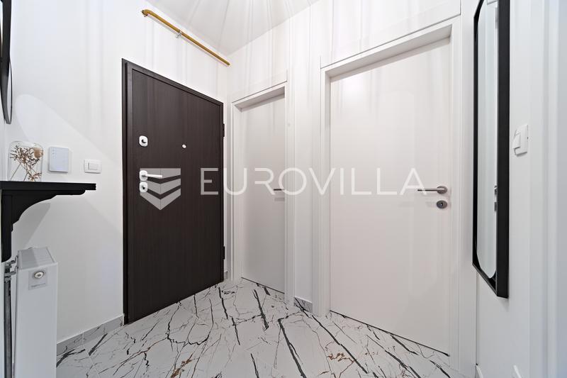 Osijek, Centro de la ciudad, primer alquiler de un apartamento de un dormitorio con una plaza de aparcamiento, 46 m² - 2