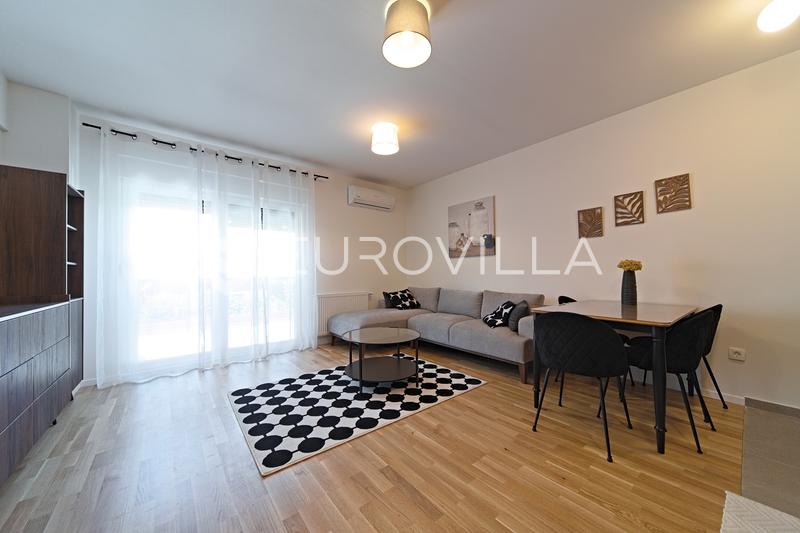 Osijek, Centro de la ciudad, primer alquiler de un apartamento de un dormitorio con una plaza de aparcamiento, 46 m² - 10