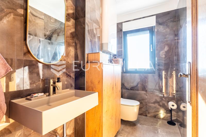 Kaštel Stari, nový dvojizbový byt s krásnym výhľadom na more, s rozlohou 97 m² - 13