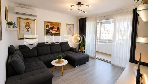 Rijeka, Kantrida, ZU VERMIETEN, Dreizimmerwohnung mit Loggia und Meerblick, 9. Etage