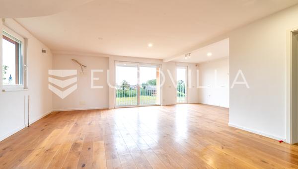 Zagreb, Odra, dvoetažni četverosobni stan 190 m2