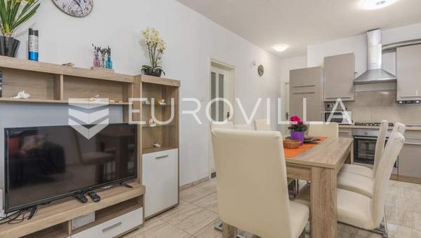 Istrien, Tinjan, Einfamilienhaus mit Pool und Garten, 350 m²