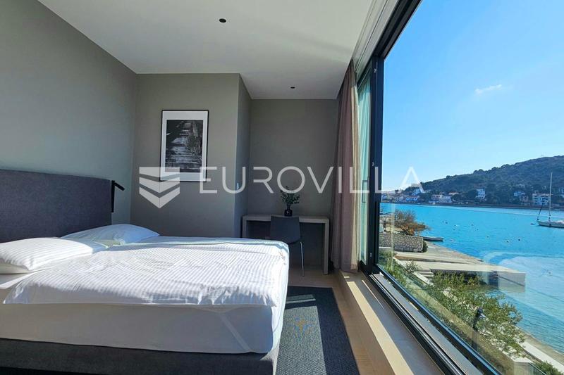 Tisno, modern villa with a swimming pool, first row to the sea - 8
