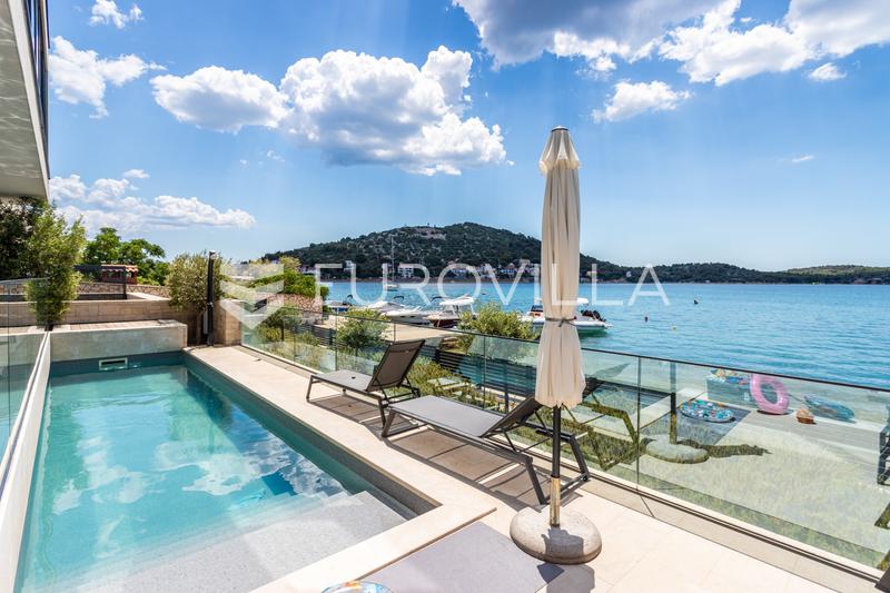 Tisno, modern villa with a swimming pool, first row to the sea - 19