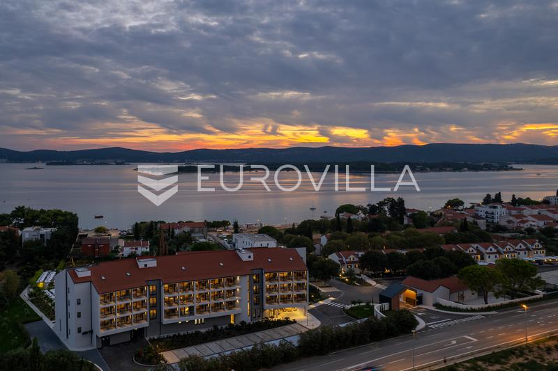 Zadar, Sv. Filip i Jakov moderna trosobna rezidencija u luksuznom stambenom kompleksu