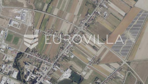 Slatina, arsa 5404 m2