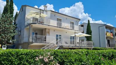 Crikvenica, Dramalj, smukt hus med 5 lejligheder tæt på havet