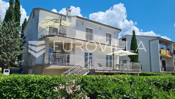 Crikvenica, Dramalj'da, denize yakın 5 daireli güzel ev