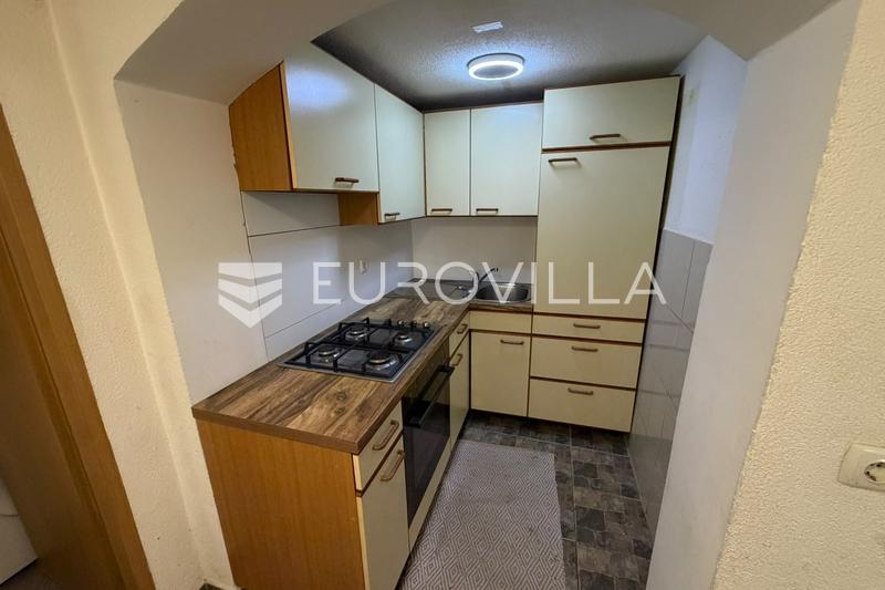 Retkovci, Centar, obiteljska kuća 519 m² - 8