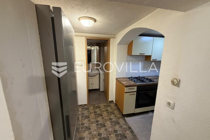 Retkovci, Centar, obiteljska kuća 519 m² - 7
