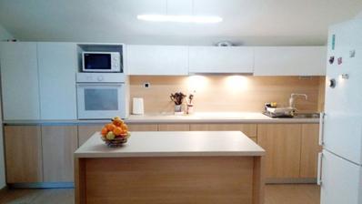Viskovo, G. Sroki, geniş bahçeli 94.75 m² zemin kat yüzeyi