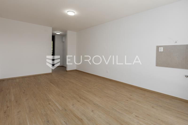 Isztria, Duga Uvala, 1. emelet, felújított apartman üdülőhelyen belül, tengerre néző kilátással, 150 m-re a tengertől. - 6