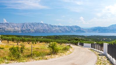 Île de Brac, Pucisca - Investissement Exclusif, Terrain de 10 343 m² avec Permis de Construire