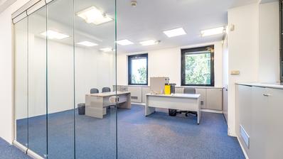Záhřeb, Radnicka, obchodní zóna, kancelářské prostory 68 m²