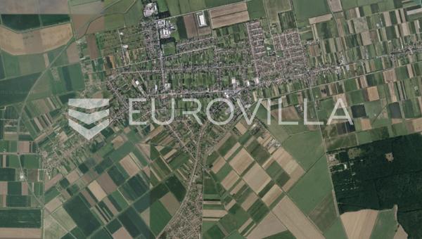 Osijek, Cepin - tarım arazisi 700 m²
