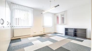Zagreb, Trešnjevka, uređen poslovni prostor s parkingom 92 m²