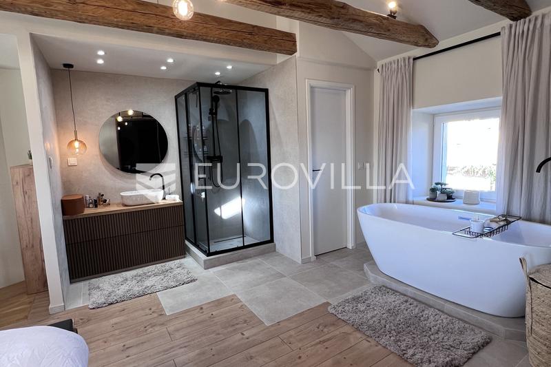 Istra, Kanfanar, potpuno renovirane dvije kamene kuće, useljive odmah, 130 m² - 28