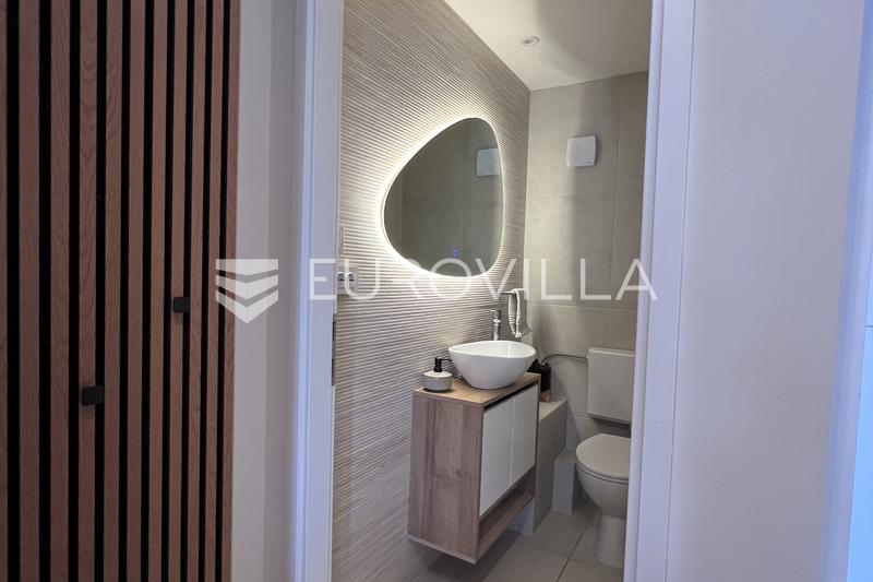 Istra, Kanfanar, potpuno renovirane dvije kamene kuće, useljive odmah, 130 m² - 9