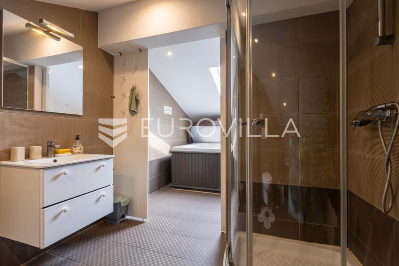 Ližnjan, luxurious duplex apartment with gallery, terraces and sea view - 9