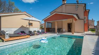 Istria, Marčana, holiday house 160 m² with heated pool