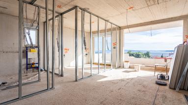 Ciovo, Okrug Gornji, dvoupokojový penthouse se střesní terasou a dvěma parkovacími místy