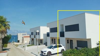 Vir - Atraktívny mezonetový byt s 3 spálňami a výhľadom na more