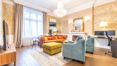 Zagreb, Centar, Mihanovićeva, uređen dvosoban stan 89 m²