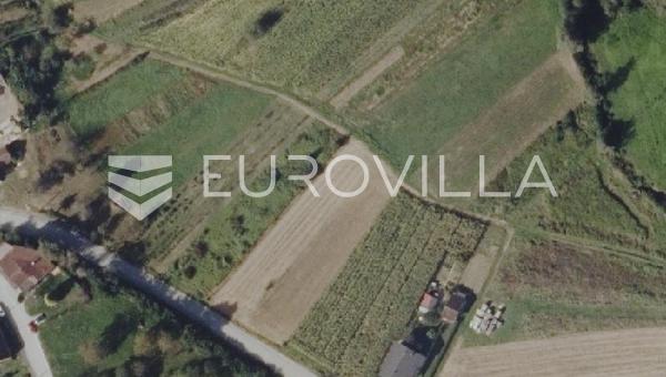 Novi Marof, Orehovec, terreno edificabile di 2.330 m²