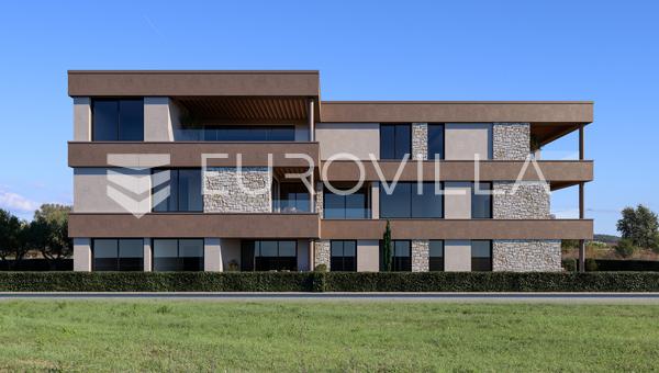 Istria, Tar-Vabriga - Kolmen makuuhuoneen maantason huoneisto puutarhalla ja merinäköalalla