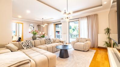Zagabria, Baboniceva Salata, attico di lusso con tre camere, 135 m²