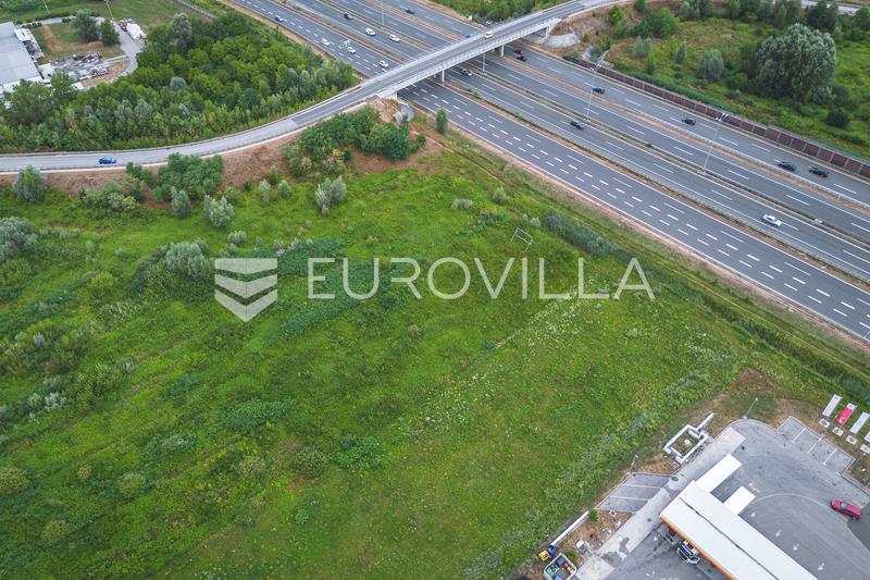 Sesvetski Kraljevec, atraktivno investicijsko zemljište 23.122 m², gospodarska zona - 3
