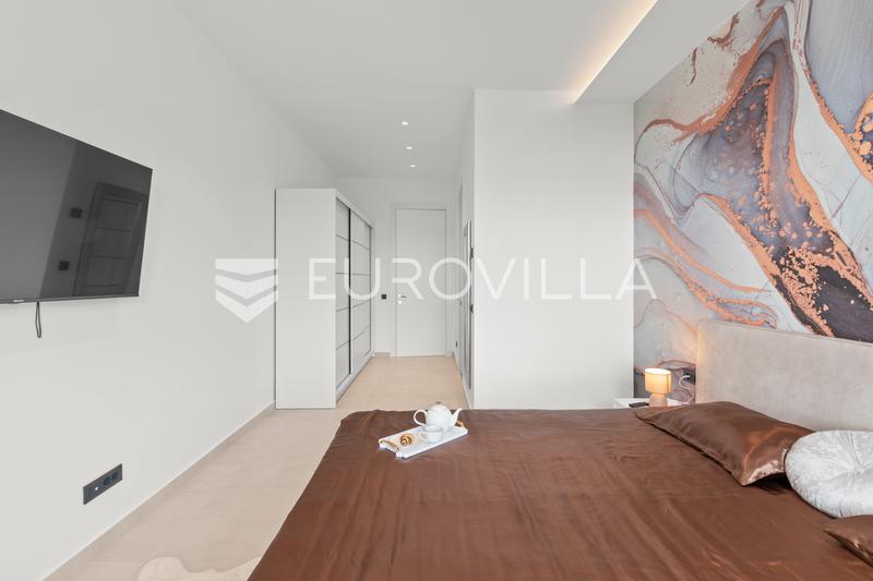 Opatija okolica, Mihotići, luksuzna vila 342 m² s infinity bazenom i wellnessom - 19