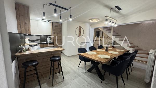 Ístria, Vizinada - Autêntica casa geminada familiar renovada, 150 m², com pátio