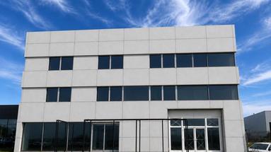 Osijek, Čepin Industrial Zone, TOP location, business premises of 300 m² with parking
