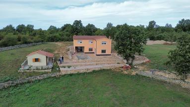 Ístria, Stokovci, casa espaçosa com piscina em área isolada.
