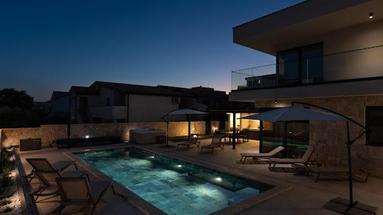 Pag, Mandre, modern house with swimming pool in a beautiful location