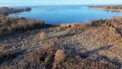 Istra, Poreč - zemljište sa građevinskom dozvolom za izgradnju hotela prvi red do mora