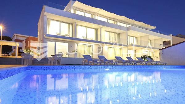 Zadar, Borik - Luxury Residential Building with 2 Swimming Pools operated as a tourist facility