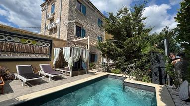 Ístria, Krnica, encantadora casa de pedra com piscina, 145 m²