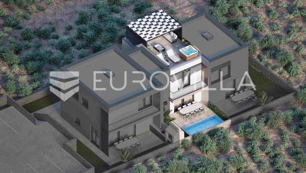 Vodice, moderna casa triple, 103 m²
