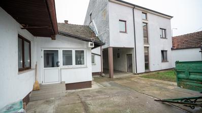 Satnica Đakovačka, 2 kuće 300 m² i 146 m², odlična investicija