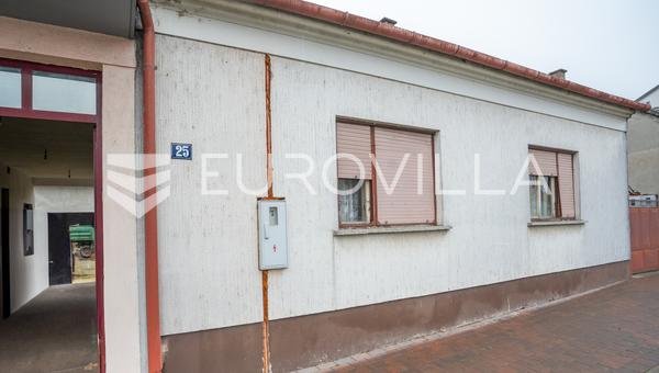 Сатница Джаковачка, 2 дома 300 м² и 146 м², отличная инвестиция